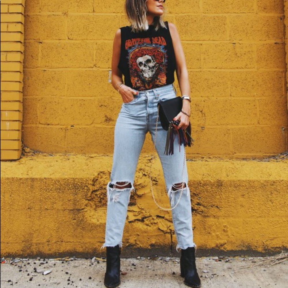Low Waist Boyfriend Jeans Light Blue Ripped Holes